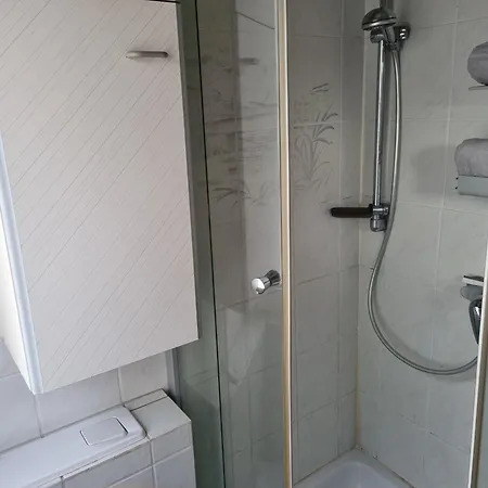 Apartment Komfortable Mit 3 Schlafzimmern Und Guter Anbindung *