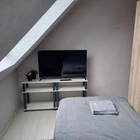 Komfortable Mit 3 Schlafzimmern Und Guter Anbindung Apartment *